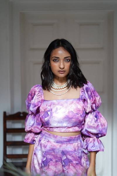 Environmental outdoor portrait — lifestyle photography, Indianapolis Indiana