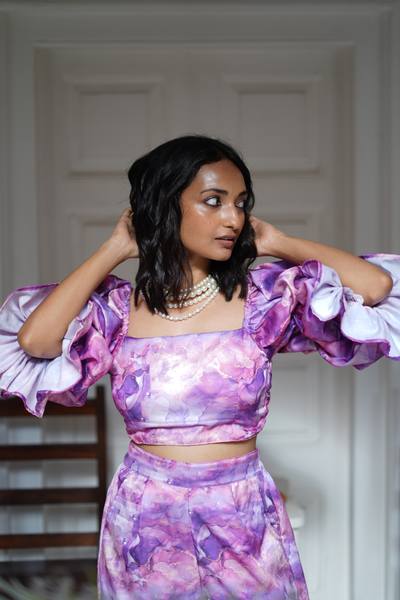 Candid outdoor portrait — lifestyle and personal brand photography, Midwest