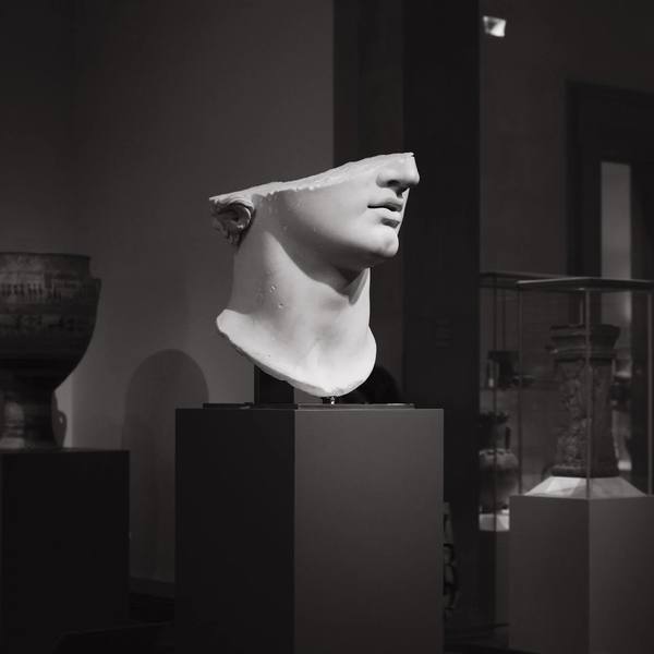 Candid portrait photography — personal branding lifestyle session by byag.studio