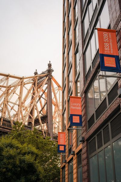 Architectural photography — Roosevelt Island landscape with Queensboro Bridge, NYC by byag.studio